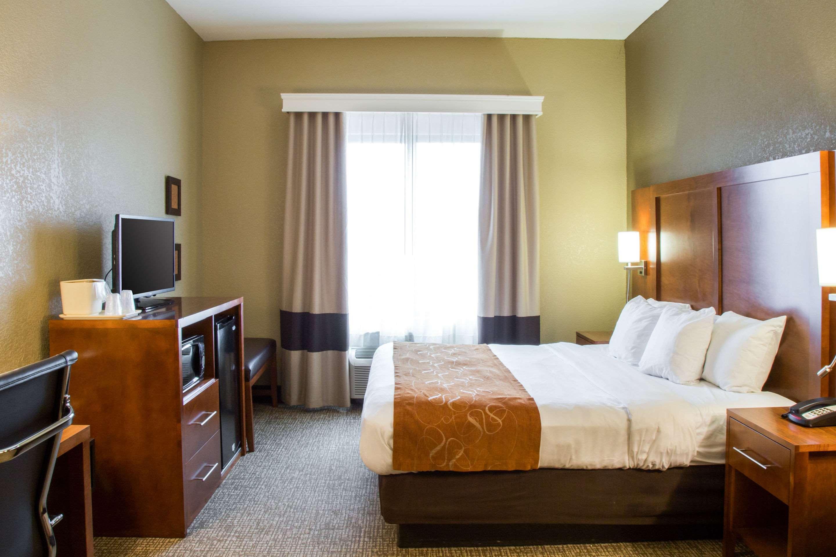 Comfort Suites Grand Rapids South Bagian luar foto